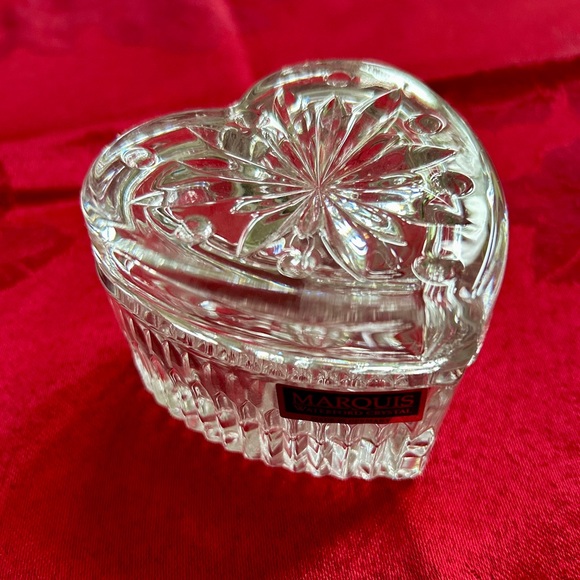 Heart-Shaped Marquis Waterford Crystal Trinket Box - Picture 2 of 7